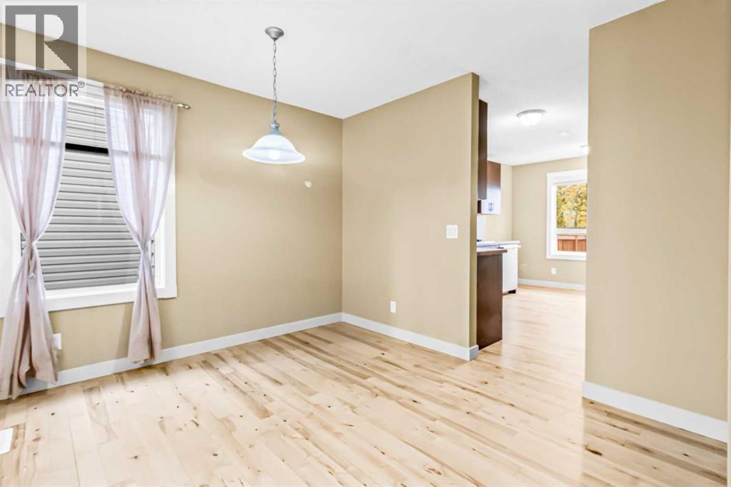 Single Family House Bi-level for Sale in   Street SW Shawnessy Calgary 