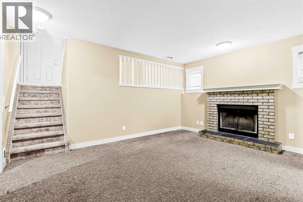 Single Family House Bi-level for Sale in   Street SW Shawnessy Calgary 