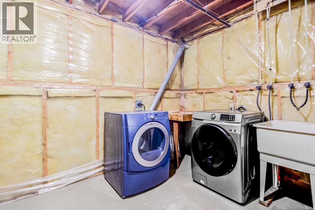 Single Family House Bi-level for Sale in   Street SW Shawnessy Calgary 