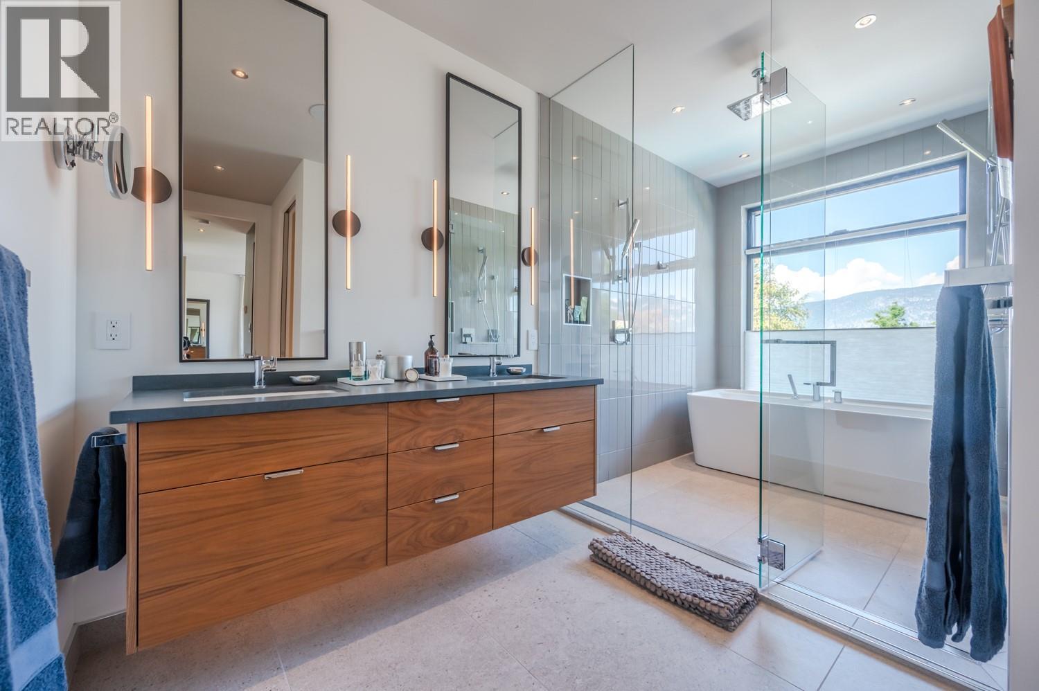  681 Vancouver Avenue, Penticton