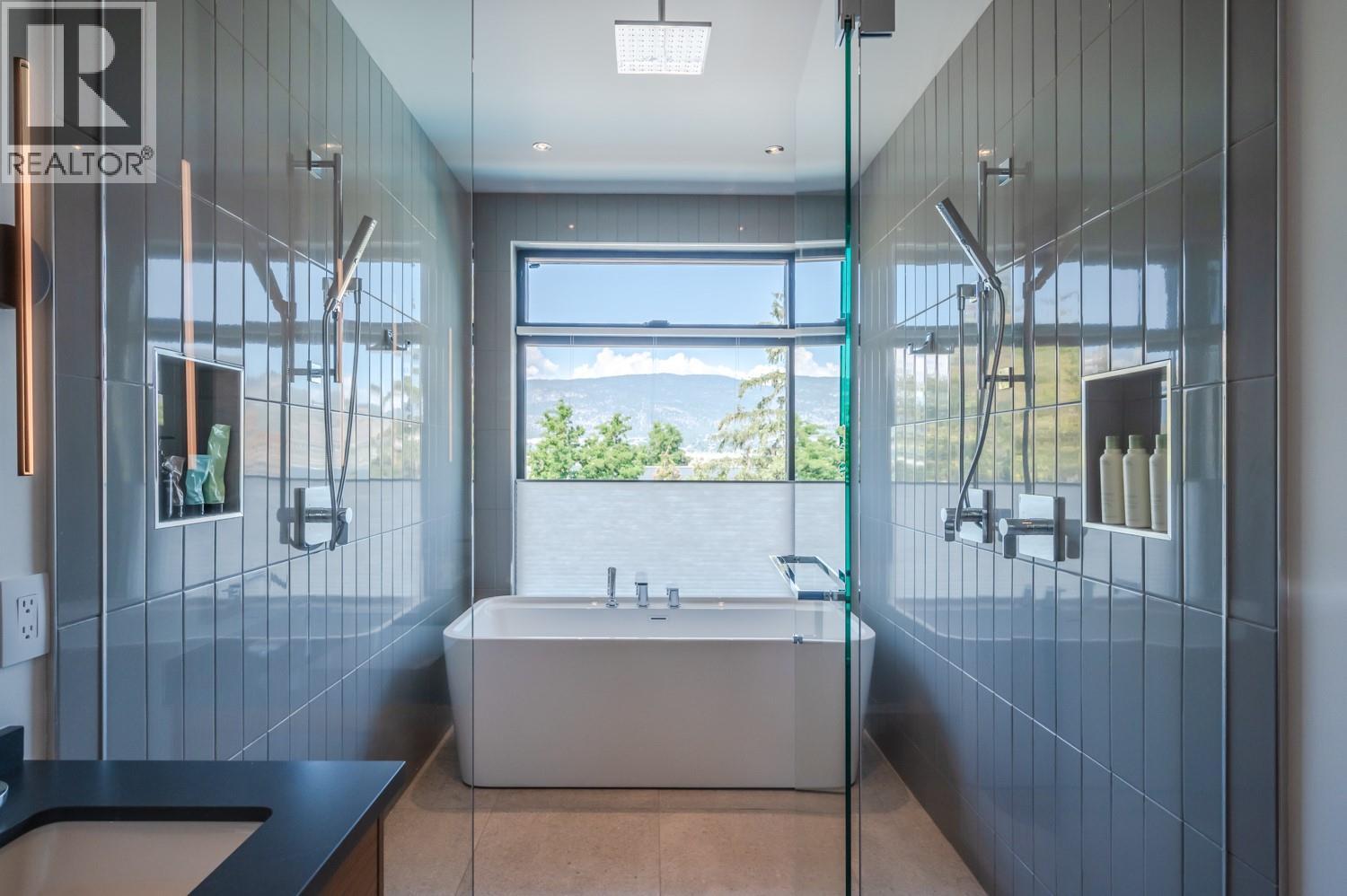  681 Vancouver Avenue, Penticton