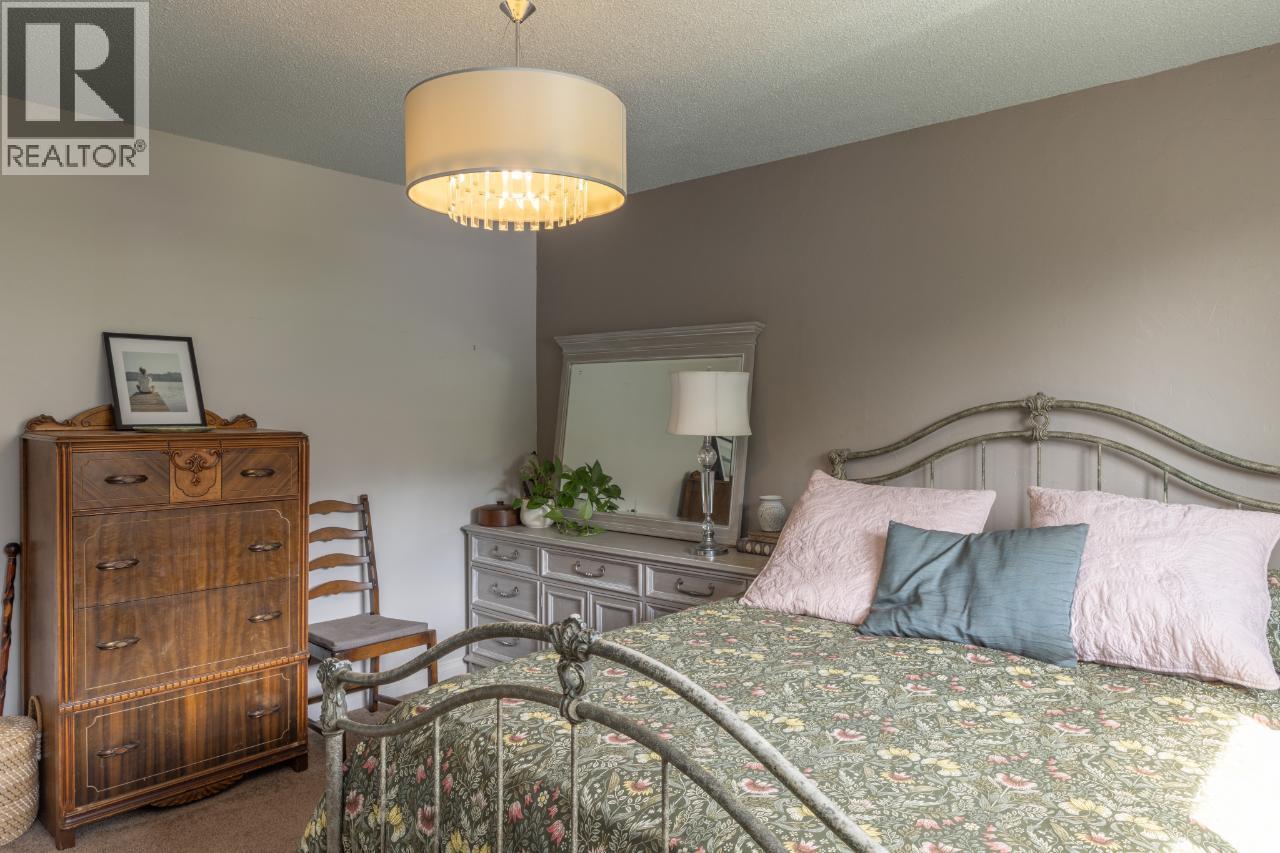 1116 Naramata Road - 29