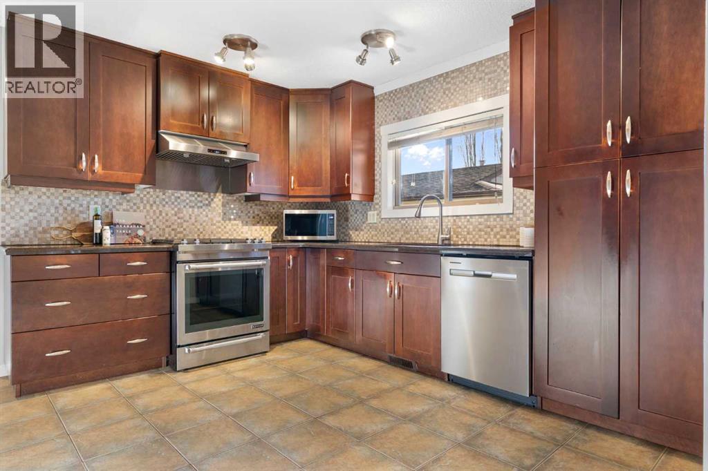 Single Family House Bungalow for Sale in  Silver Valley Boulevard NW Silver Springs Calgary 