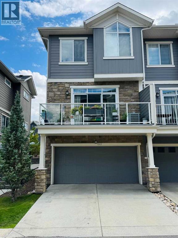Single Family House for Sale in  Evanston Manor NW Evanston Calgary 