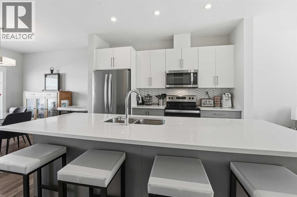 Single Family House Bi-level for Sale in  Evergreen Way Evergreen Red Deer 