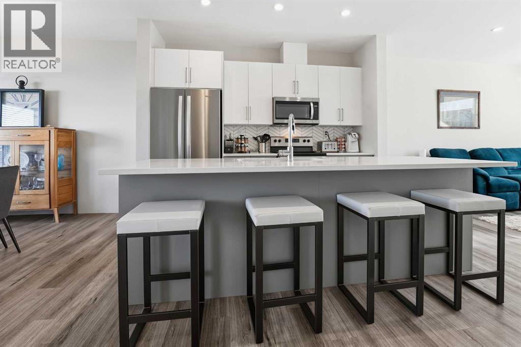 Single Family House Bi-level for Sale in  Evergreen Way Evergreen Red Deer 