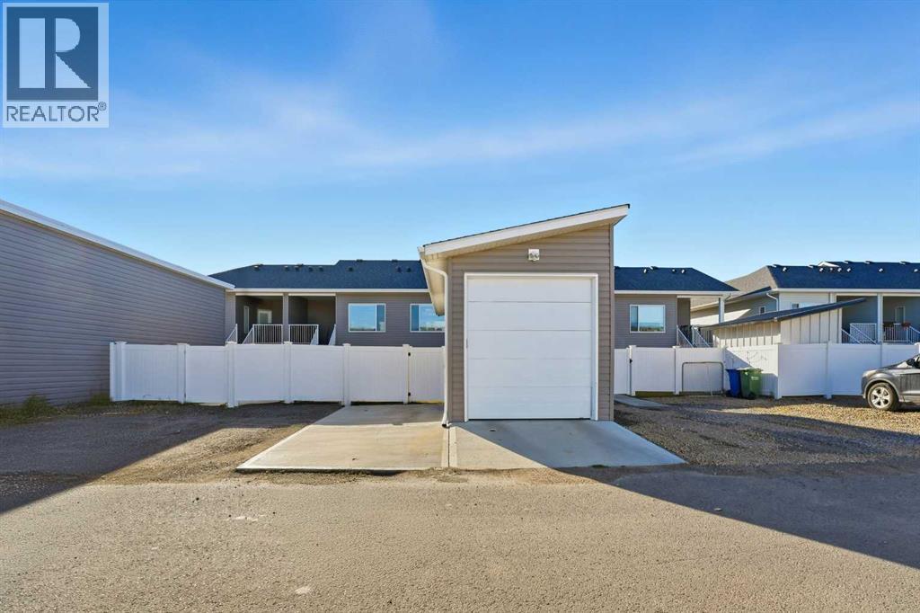 Single Family House Bi-level for Sale in  Evergreen Way Evergreen Red Deer 