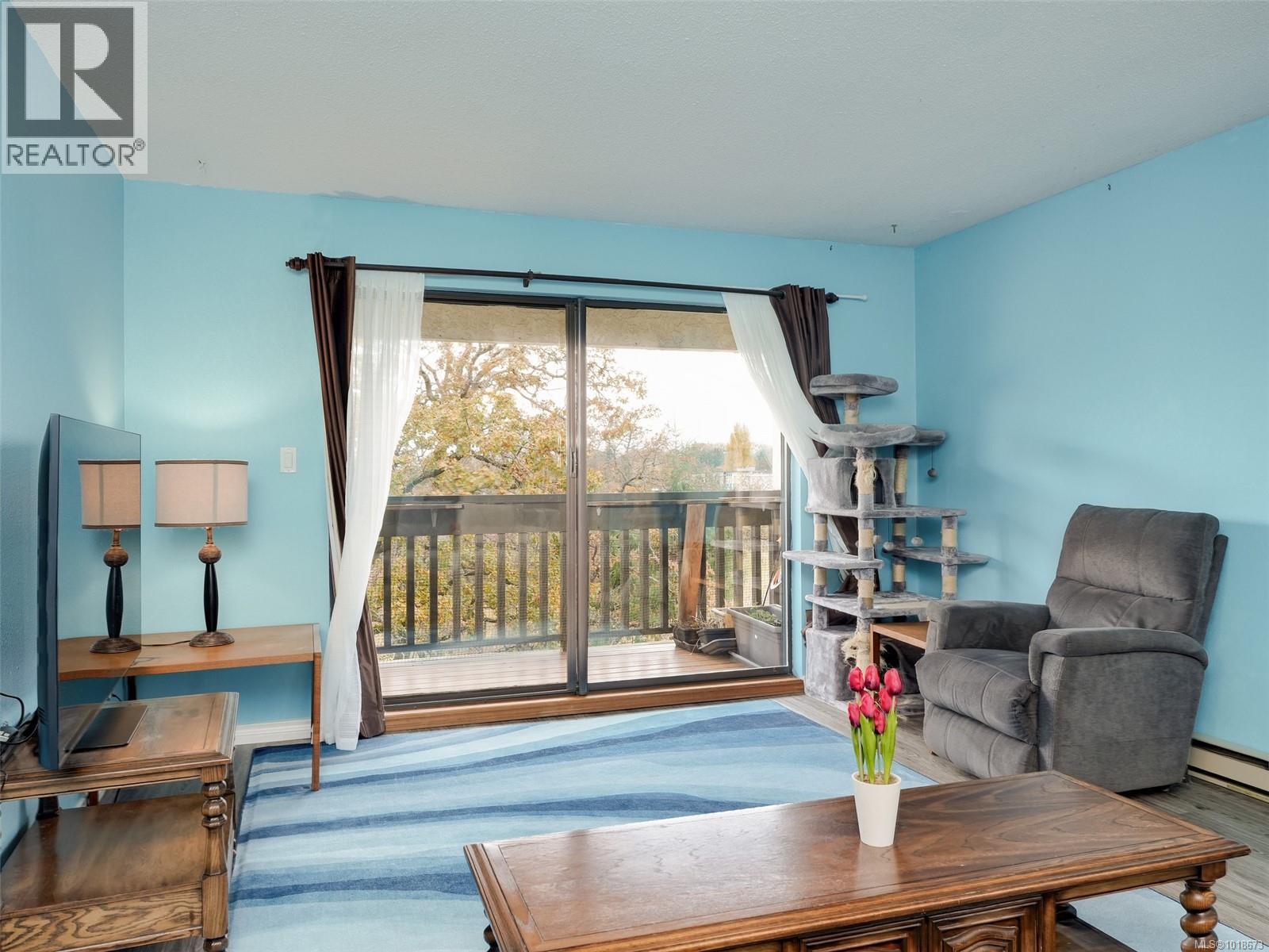 413 3277 Glasgow Avenue, Saanich