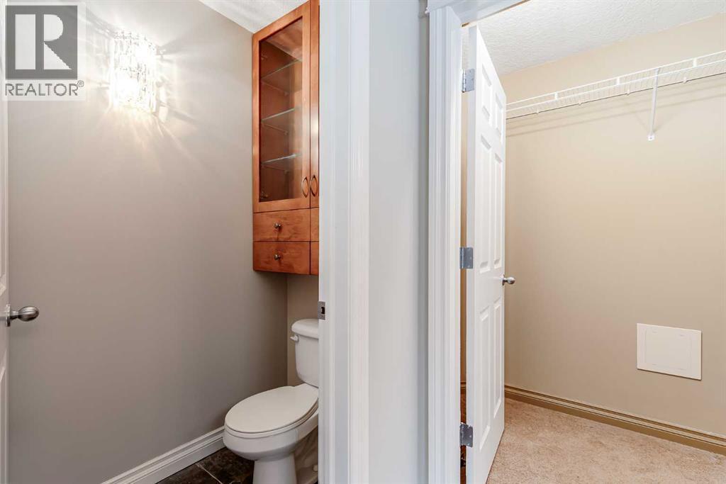 Single Family House Multi-level for Sale in   Centre Avenue NE Bridgeland/Riverside Calgary 