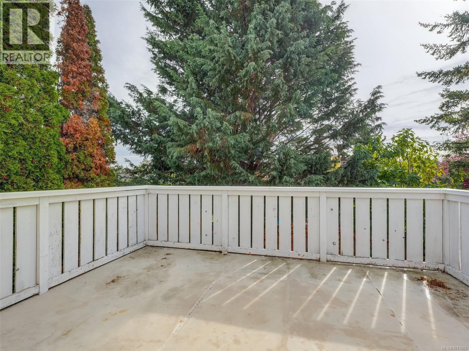  809 Beckwith Avenue, Saanich