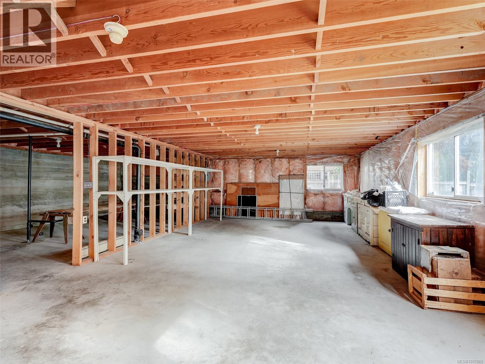  809 Beckwith Avenue, Saanich