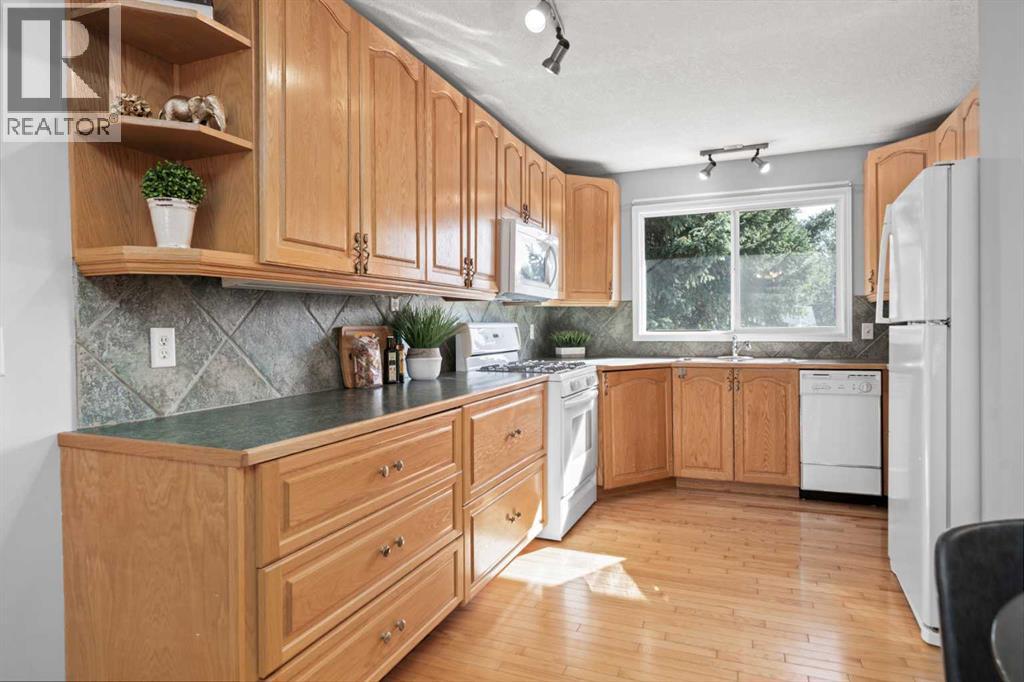 Single Family House Bungalow for Sale in   Avenue NE Huntington Hills Calgary 