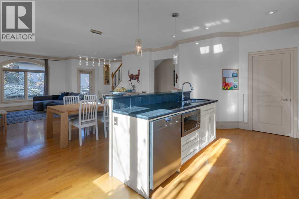 Single Family House for Sale in   Street SW Killarney/Glengarry Calgary 