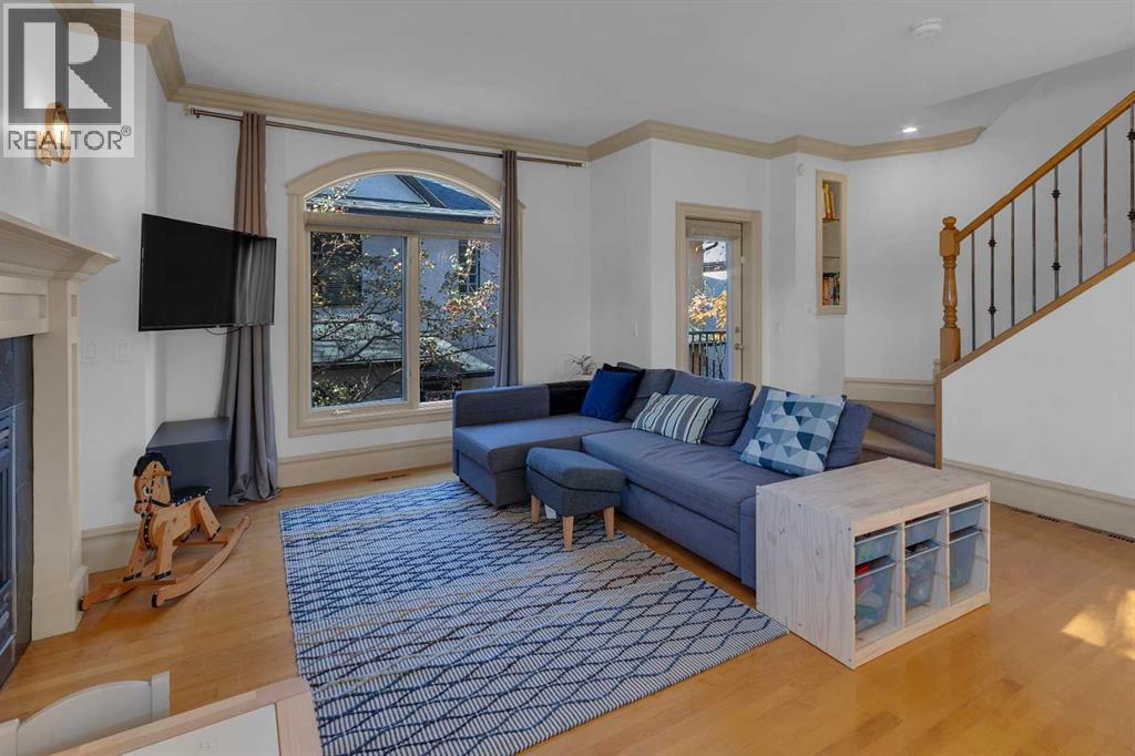 Single Family House for Sale in   Street SW Killarney/Glengarry Calgary 