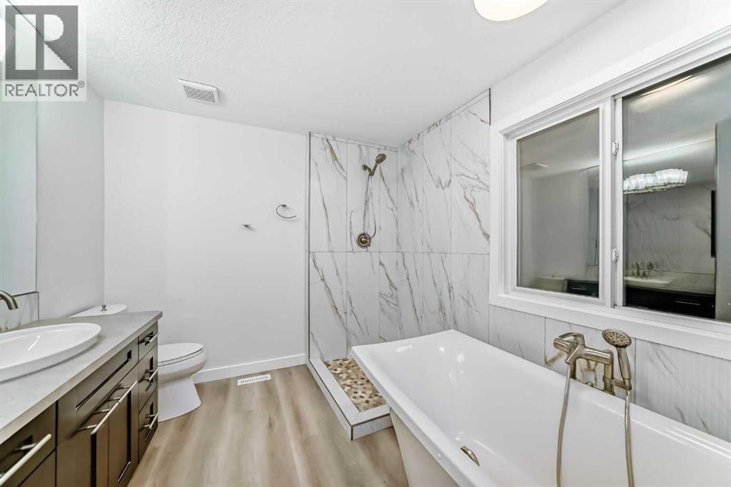 Single Family House for Sale in  Valleyview Court SE Dover Calgary 