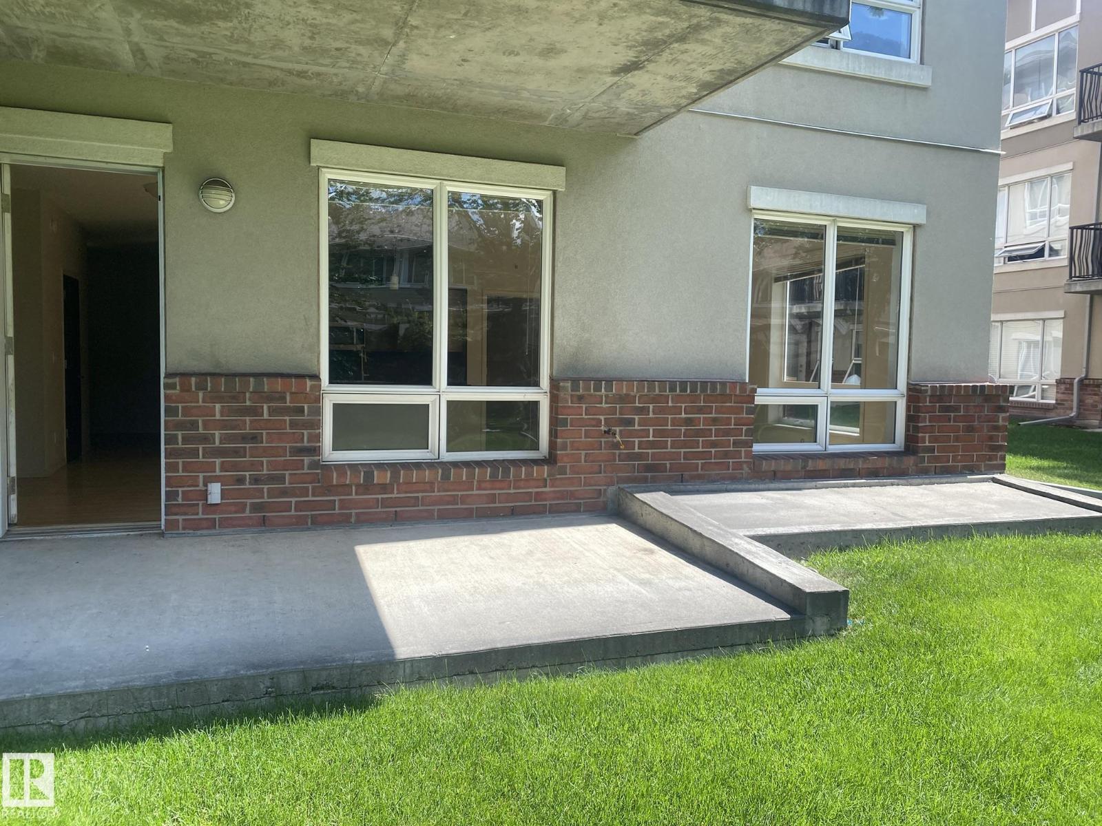 Single Family House for Sale in   AV NW Edmonton 