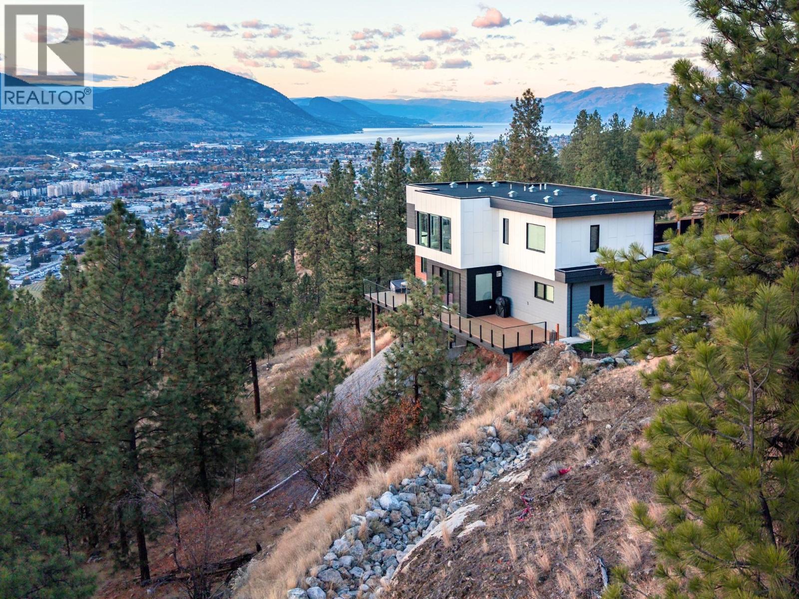 #117 3331 Evergreen Drive - 1