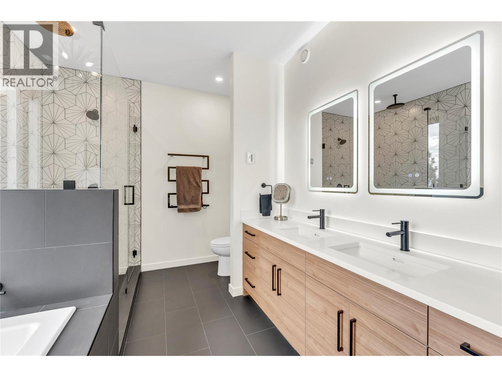 #117 3331 Evergreen Drive - 3