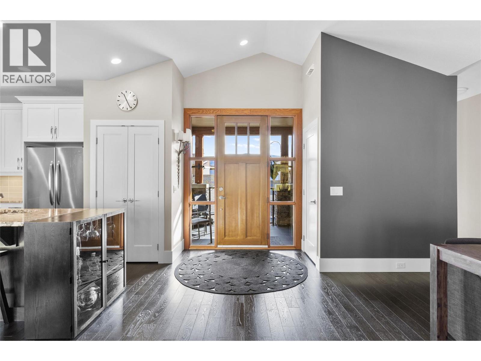 221 4000 Redstone Crescent, Peachland