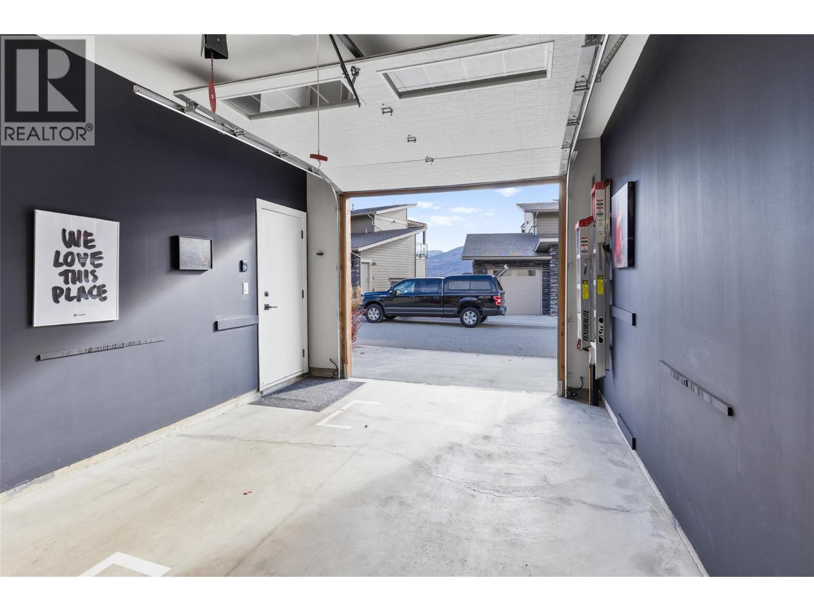 221 4000 Redstone Crescent, Peachland