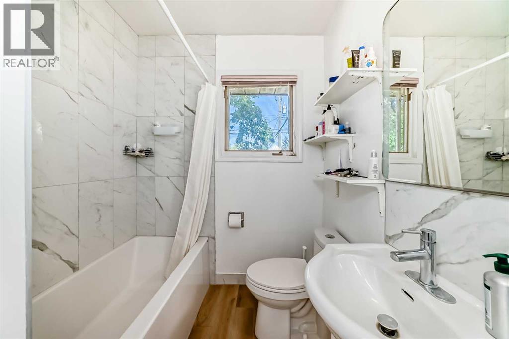 Single Family House Bungalow for Sale in   Avenue SW Altadore Calgary 