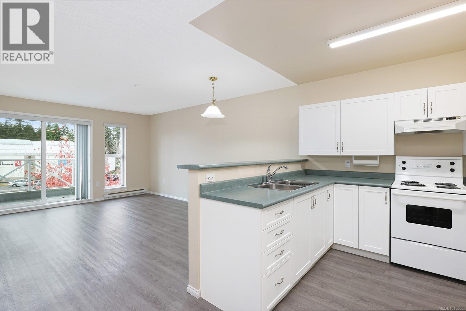 403 1683 Balmoral Ave, Comox