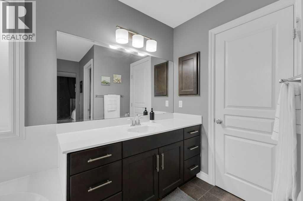 Single Family House for Sale in  Evanspark Gardens NW Evanston Calgary 