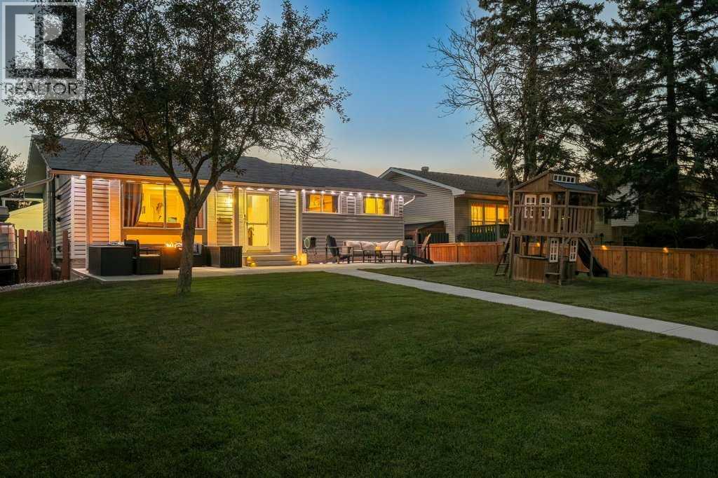 Single Family House Bungalow for Sale in  Rundlehorn Crescent NE Rundle Calgary 