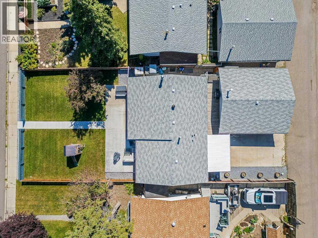 Single Family House Bungalow for Sale in  Rundlehorn Crescent NE Rundle Calgary 