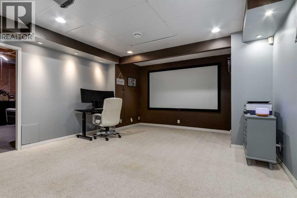 Single Family House for Sale in  Chapala Road SE Chaparral Calgary 