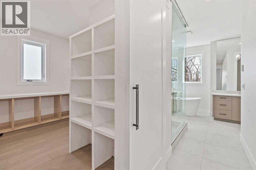 Single Family House for Sale in   Street SW Killarney/Glengarry Calgary 