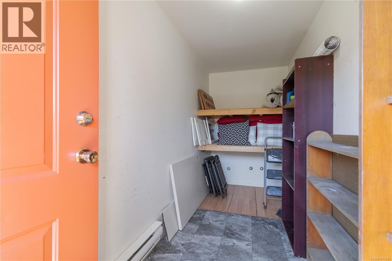 2 2034 Weiler Avenue, Sidney