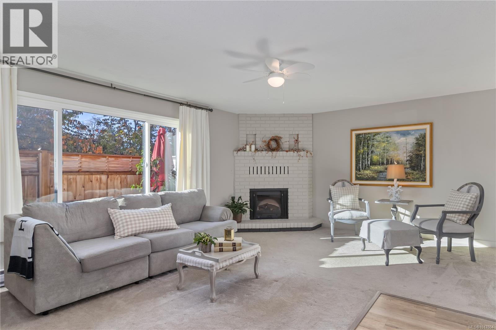 2 2034 Weiler Avenue, Sidney