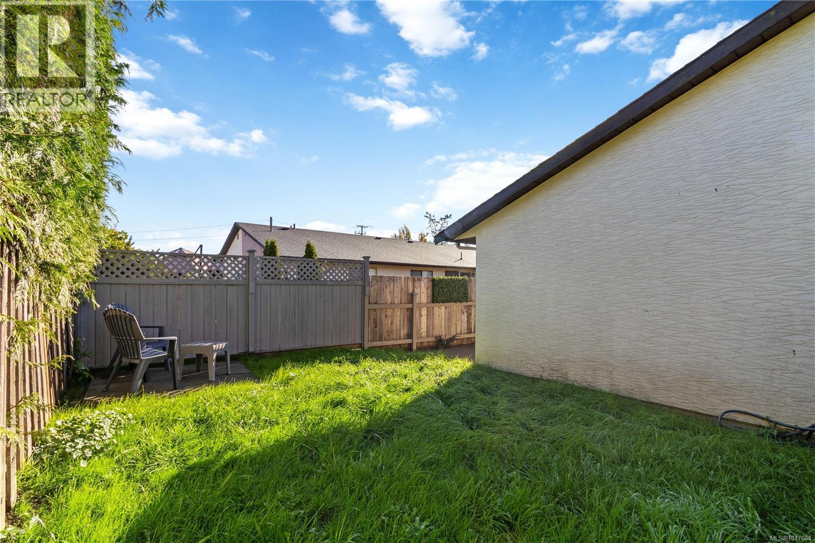 2 2034 Weiler Avenue, Sidney