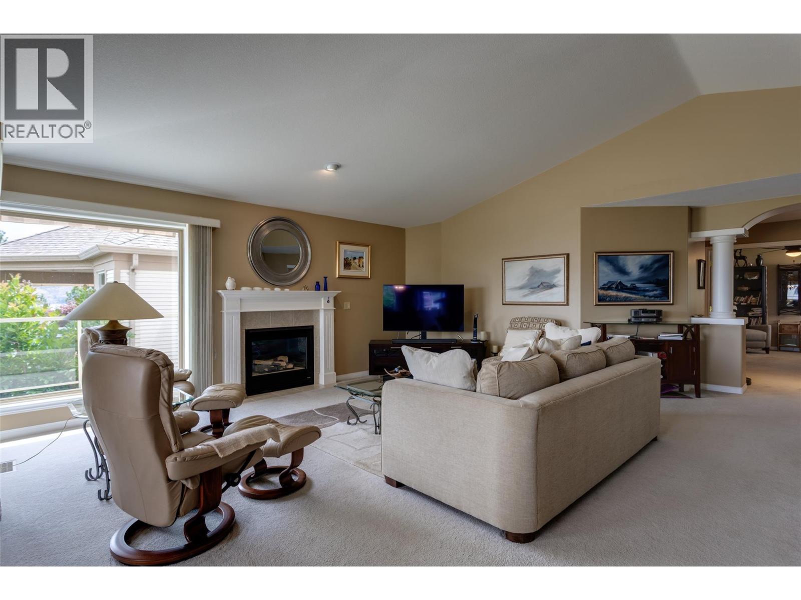 221 4074 Gellatly Road, West Kelowna