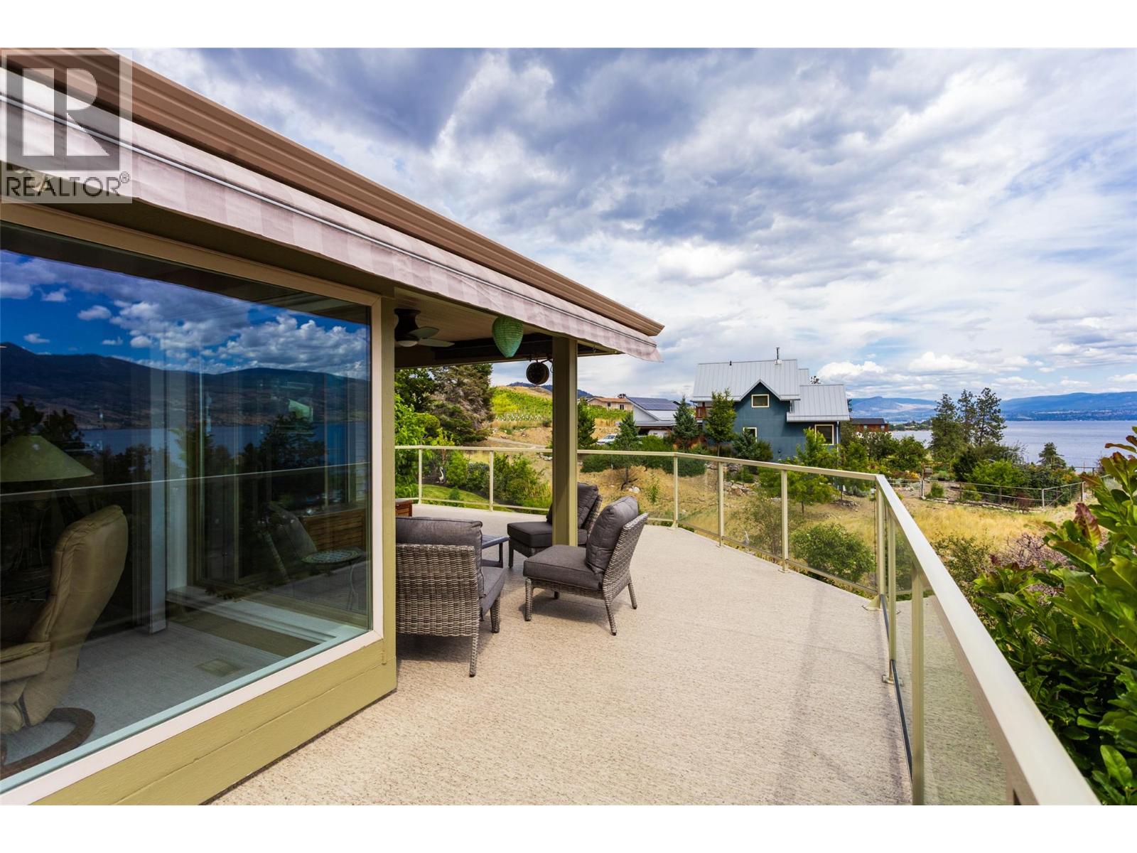 221 4074 Gellatly Road, West Kelowna