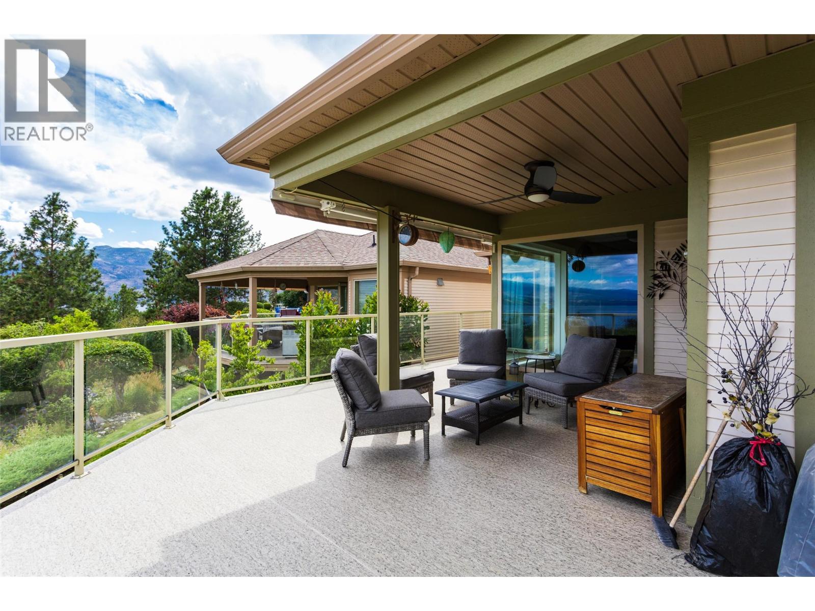 221 4074 Gellatly Road, West Kelowna