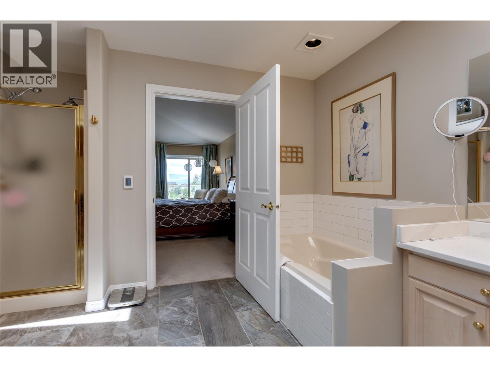 221 4074 Gellatly Road, West Kelowna