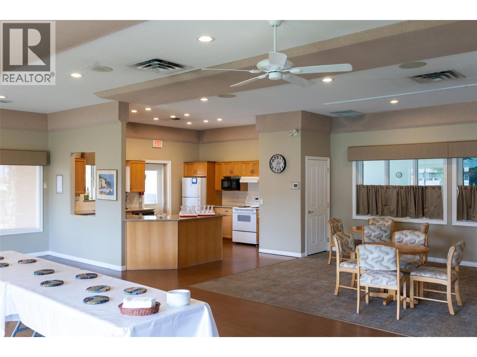 221 4074 Gellatly Road, West Kelowna