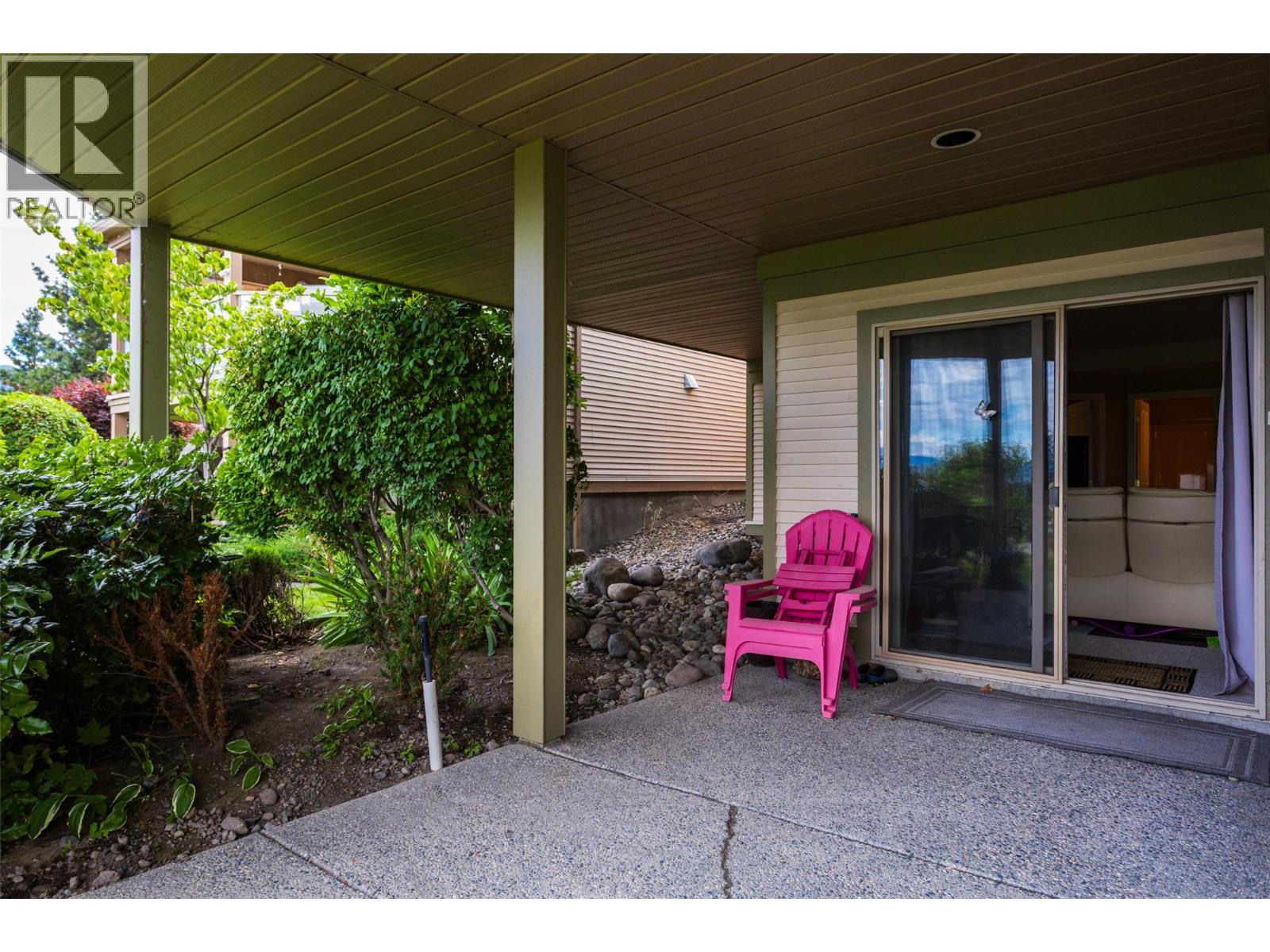 221 4074 Gellatly Road, West Kelowna