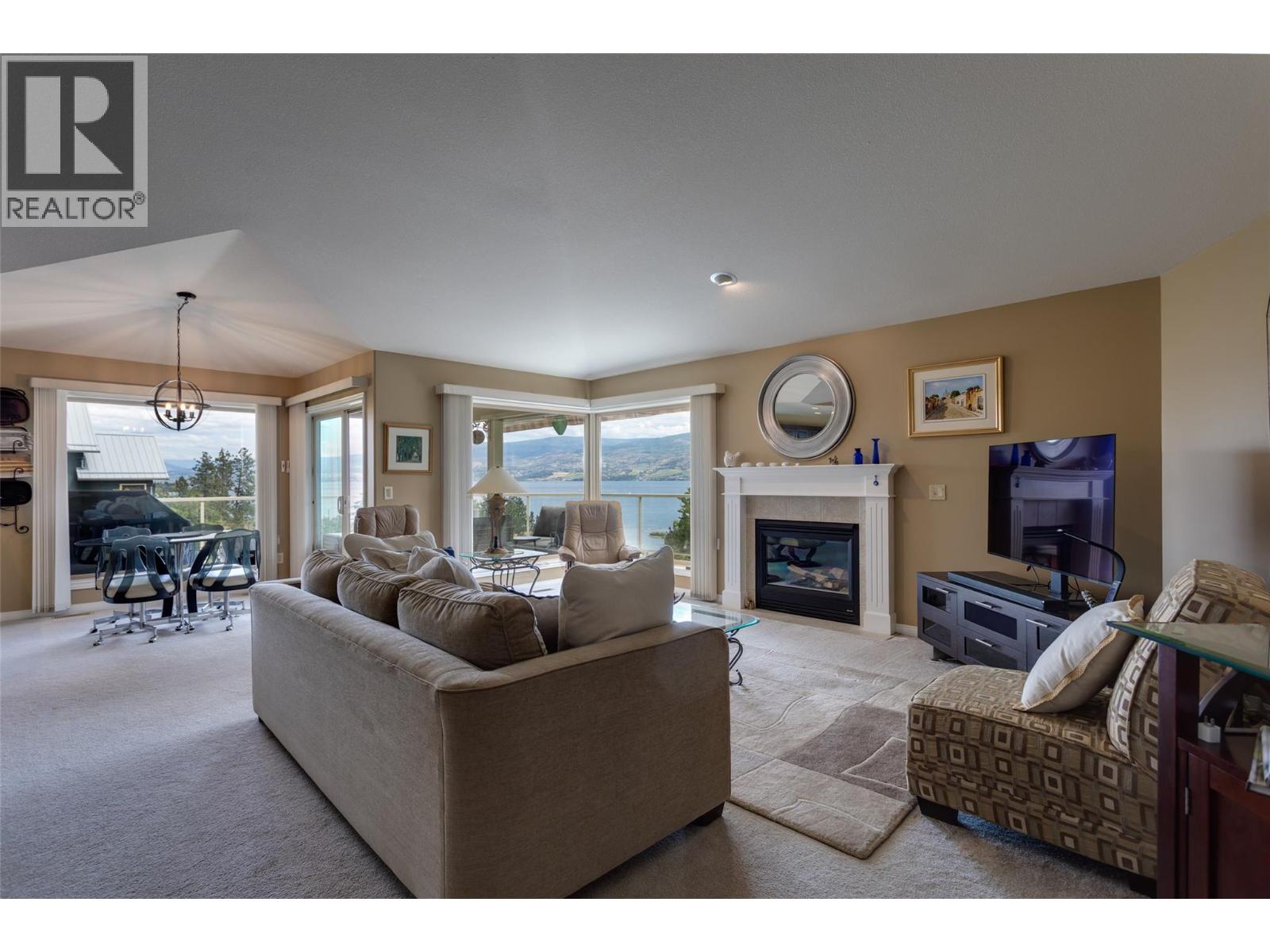 221 4074 Gellatly Road, West Kelowna