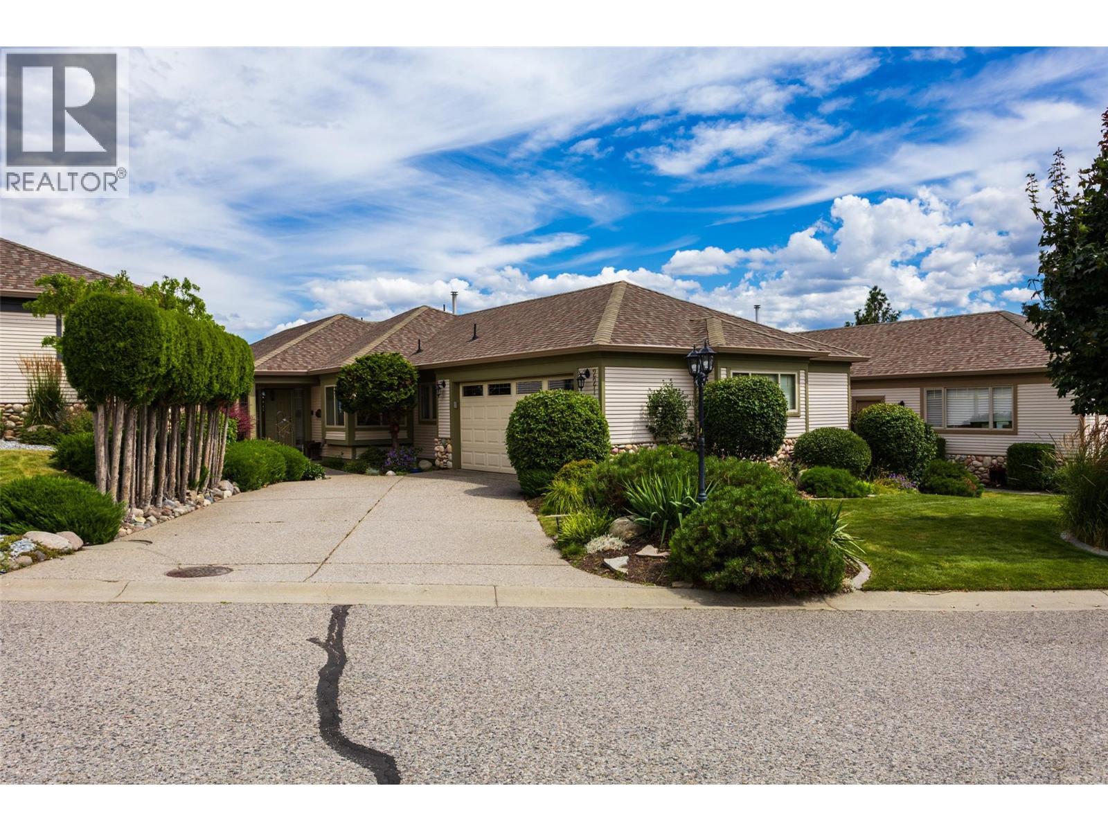 #221-4074 Gellatly Road, West Kelowna