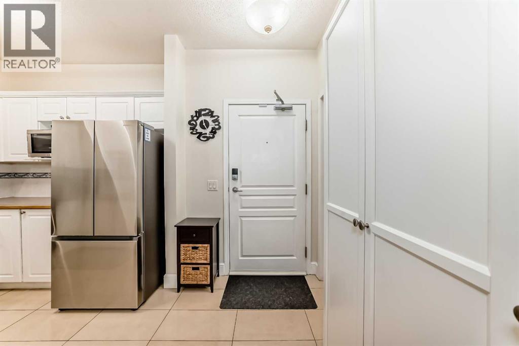 Single Family House for Sale in   Lake Fraser Court SE Lake Bonavista Calgary 