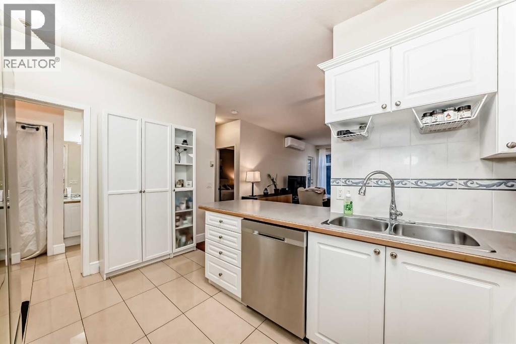 Single Family House for Sale in   Lake Fraser Court SE Lake Bonavista Calgary 