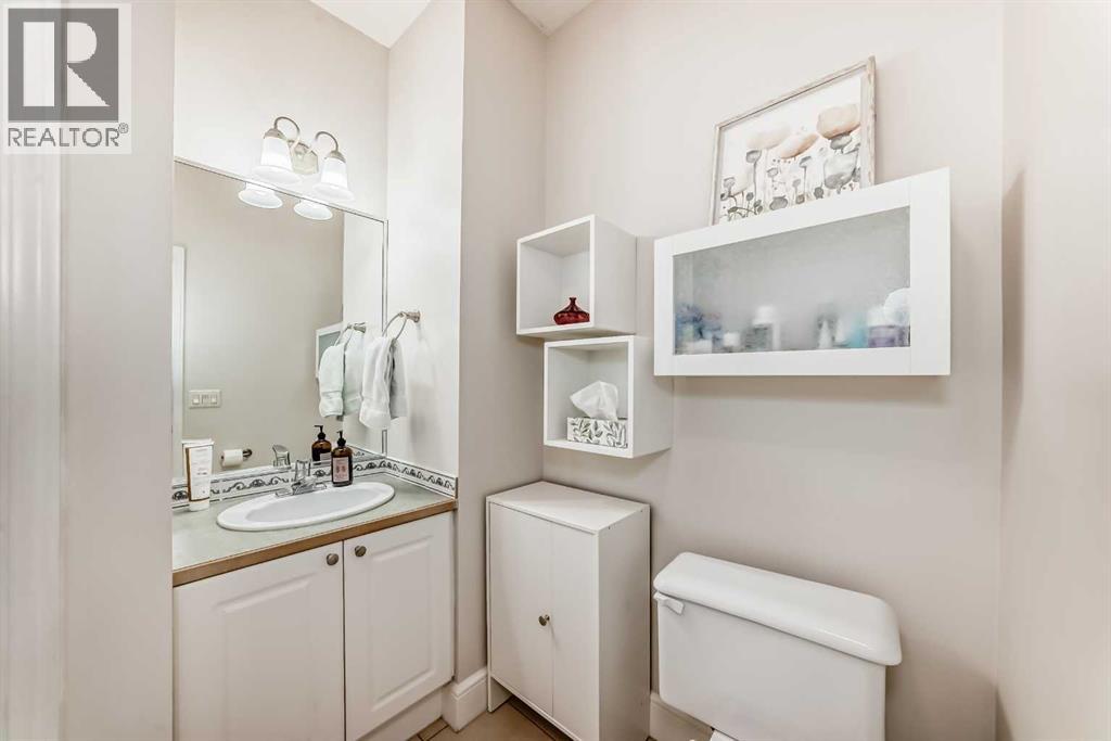 Single Family House for Sale in   Lake Fraser Court SE Lake Bonavista Calgary 