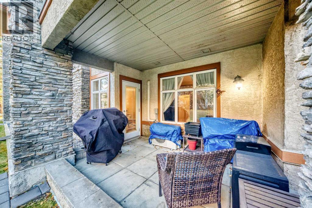 Single Family House for Sale in   Lake Fraser Court SE Lake Bonavista Calgary 