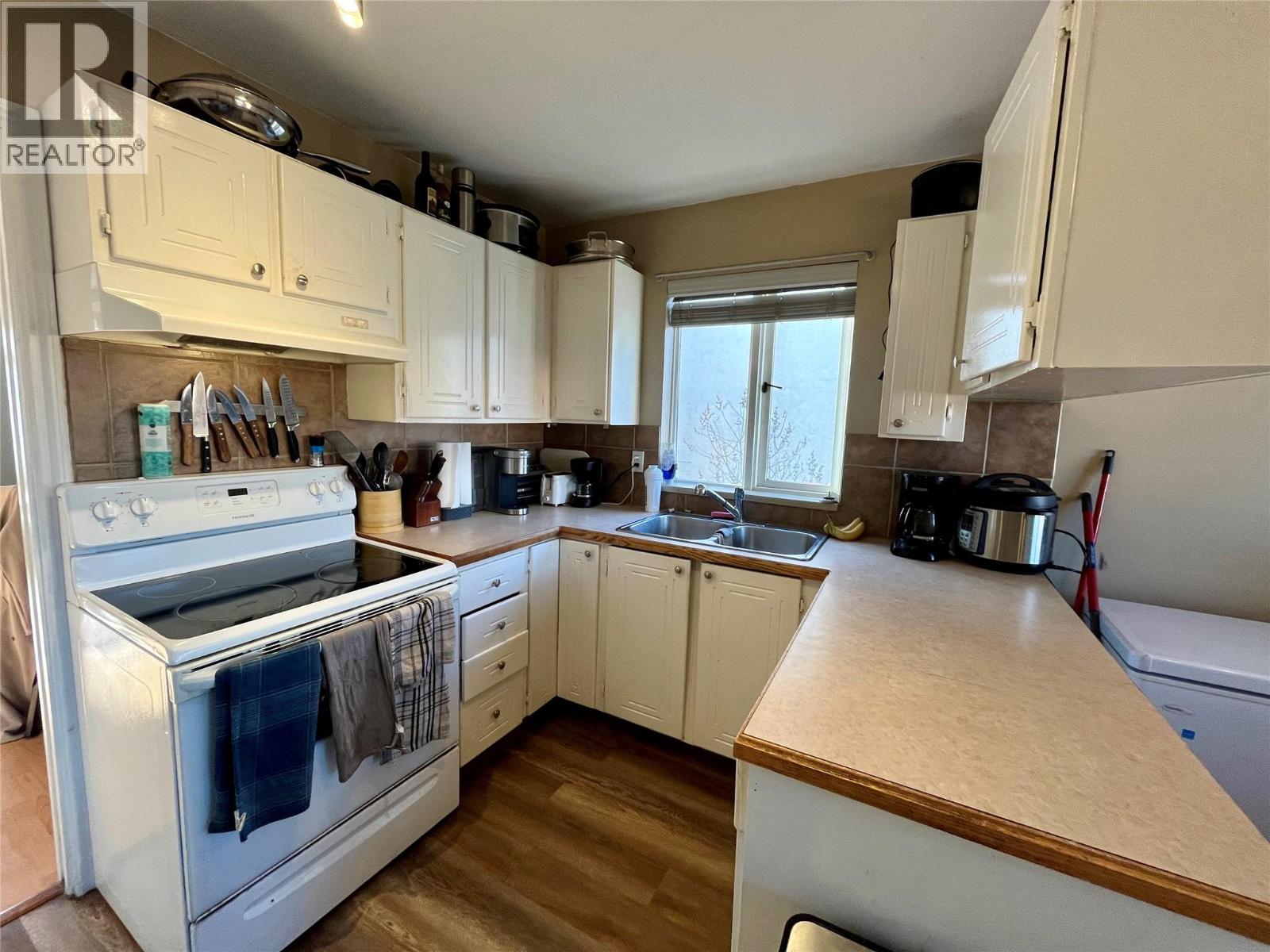 128 Peace River Crescent, Tumbler Ridge