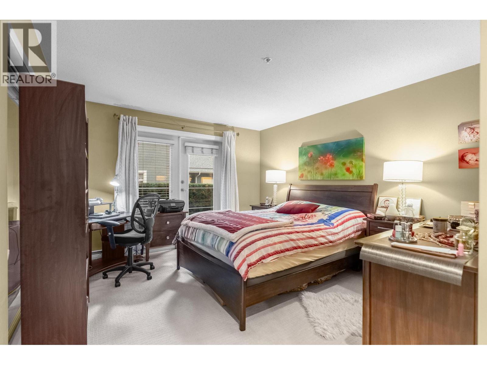 104 3750 EDGEMONT BOULEVARD, North Vancouver