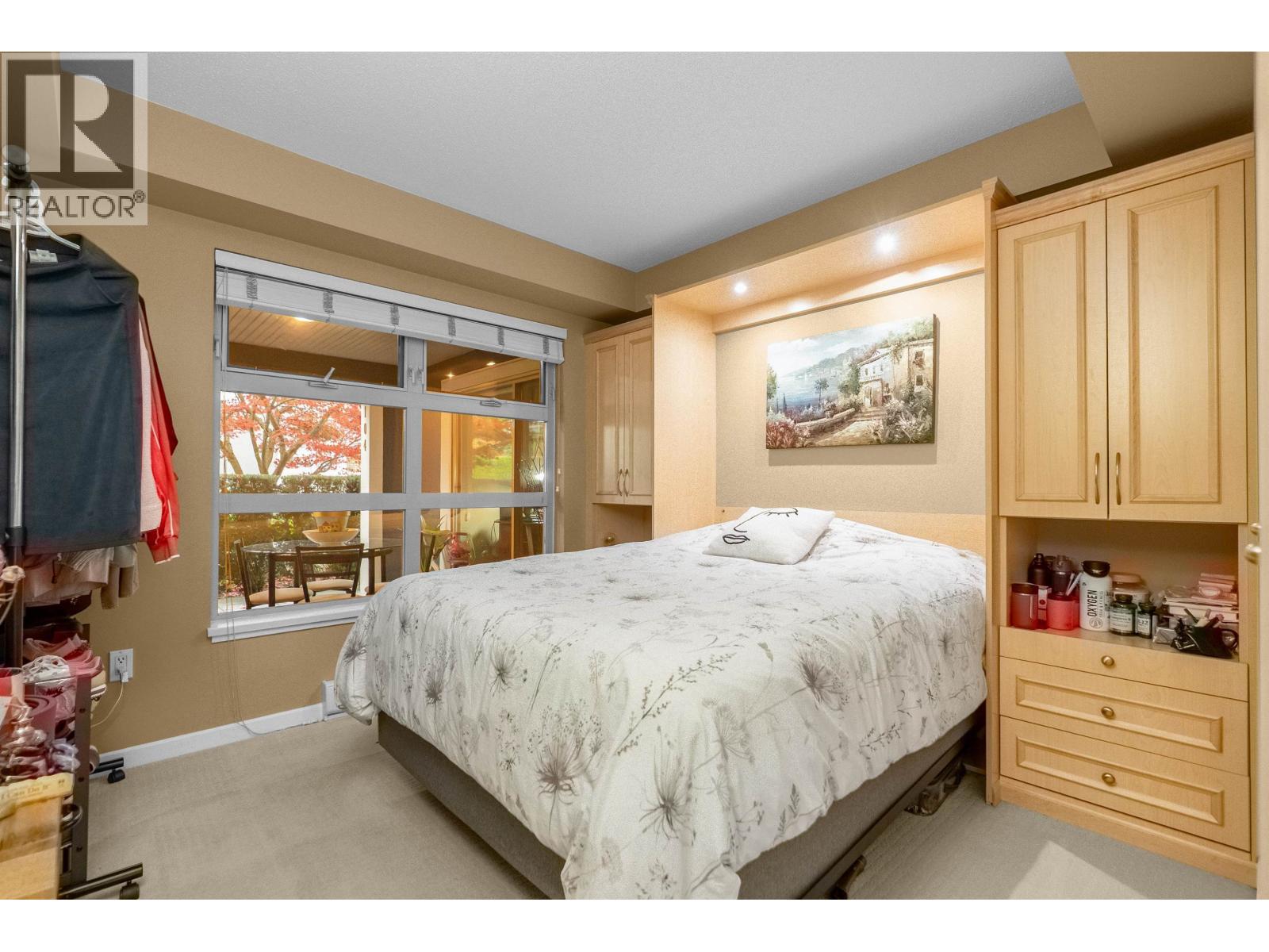 104 3750 EDGEMONT BOULEVARD, North Vancouver