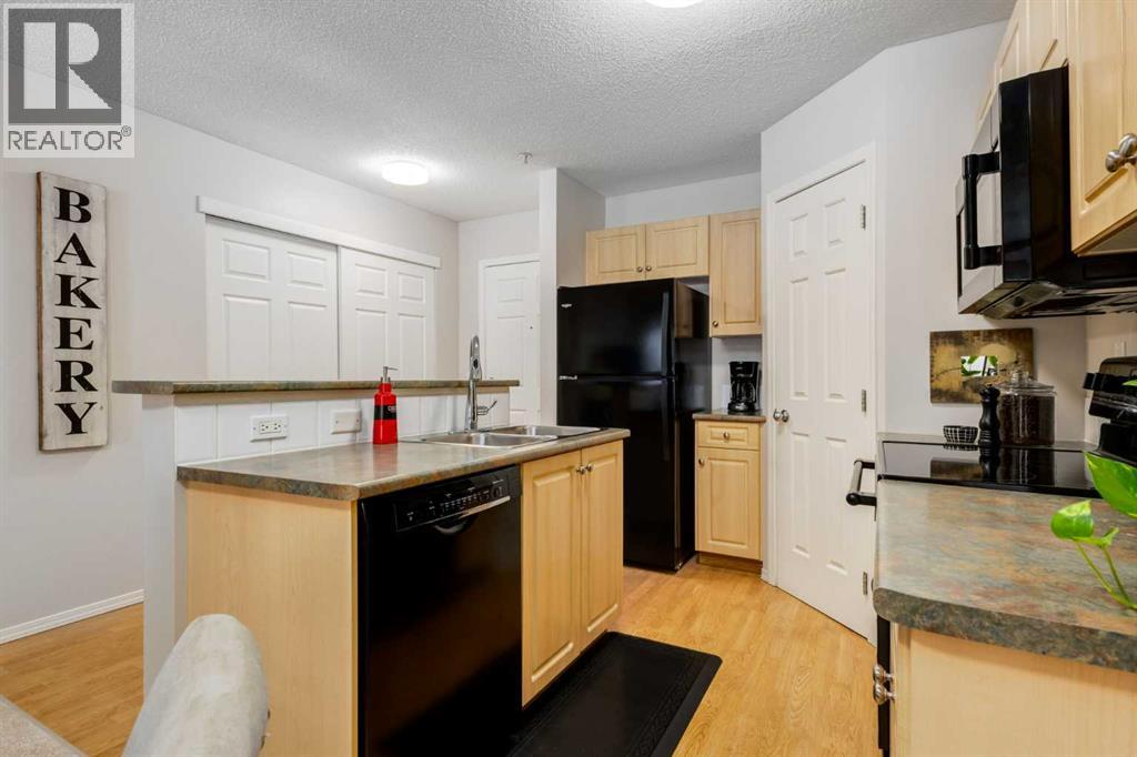 Single Family House for Sale in   Shawville Way SE Shawnessy Calgary 